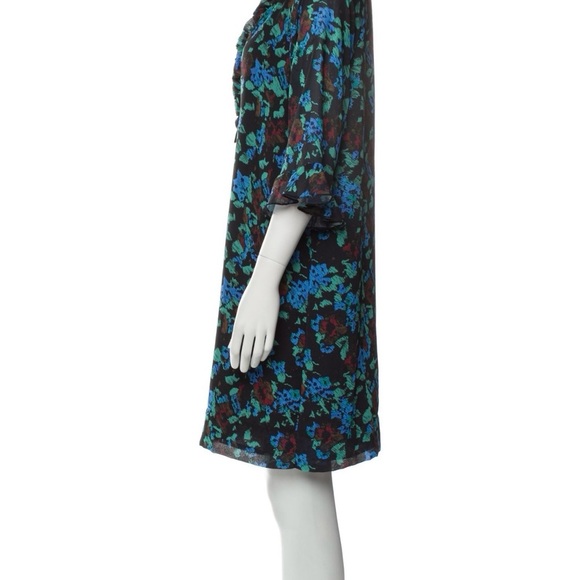 Ganni Printed Light Crepe Ruffle V-Neck Raglan Dress in Meadow Azure Blue 34 - Picture 2 of 16